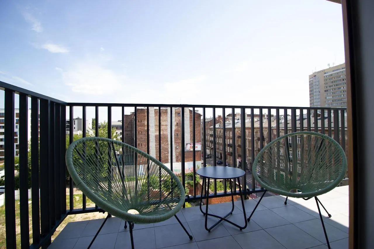 Patio Praga Metro Apartment Warsaw
